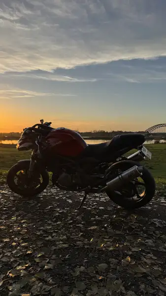 Cagiva V Raptor 1000 - foto 3