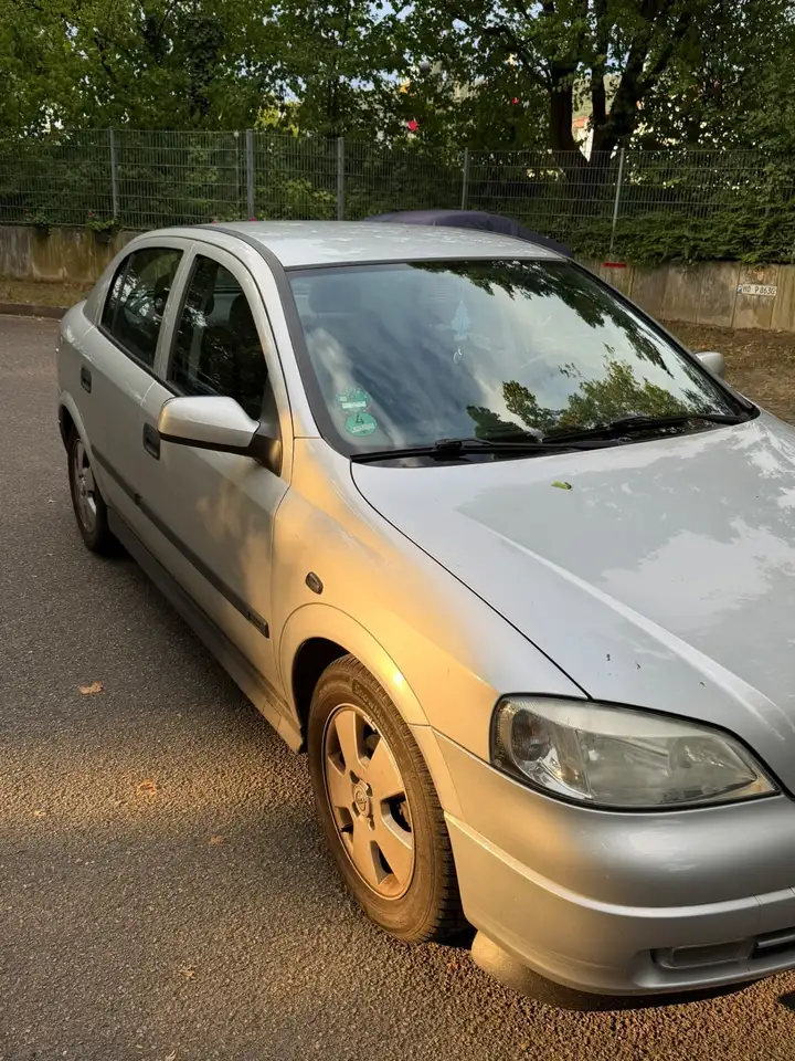 Opel Astra 1.6 Elegance, foto 4