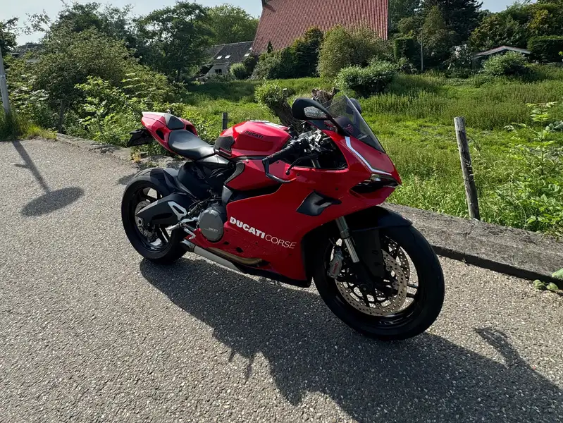 Ducati Panigale 899