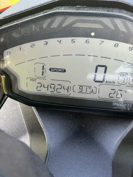 Ducati Panigale 899 - foto 2