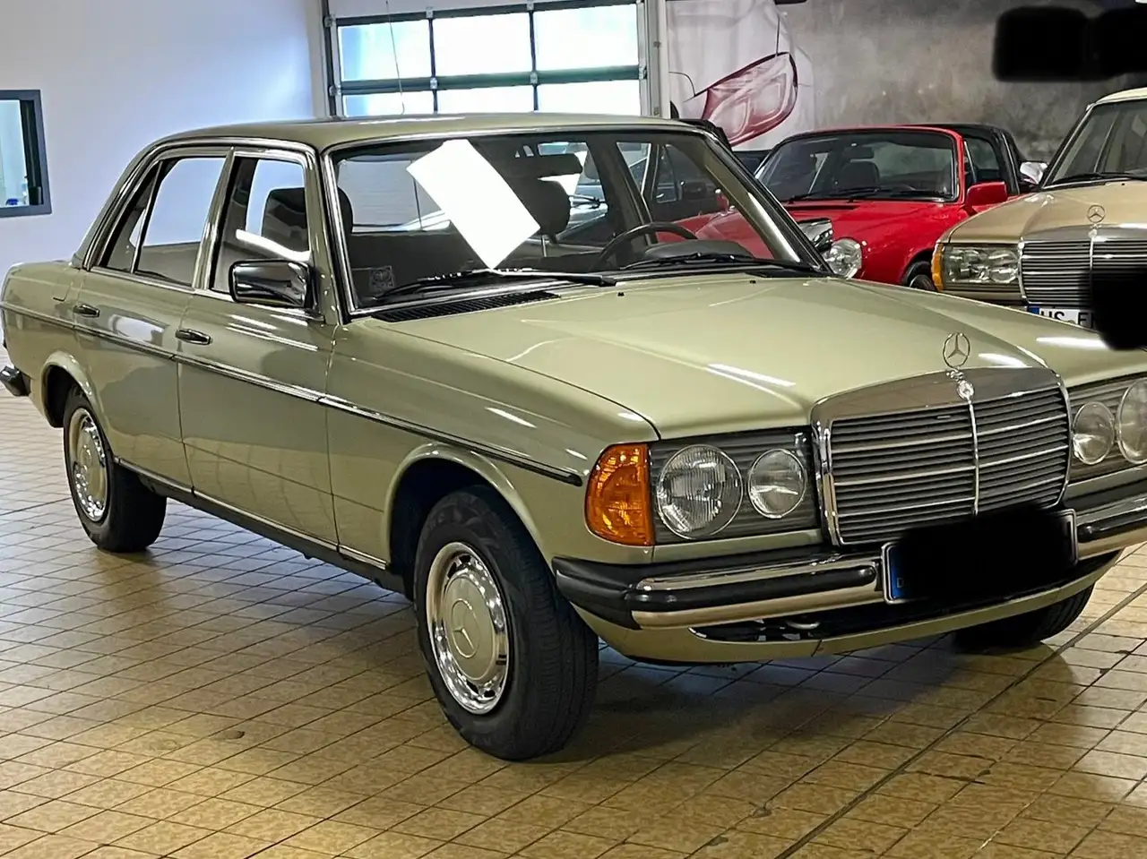 Mercedes-Benz E 230