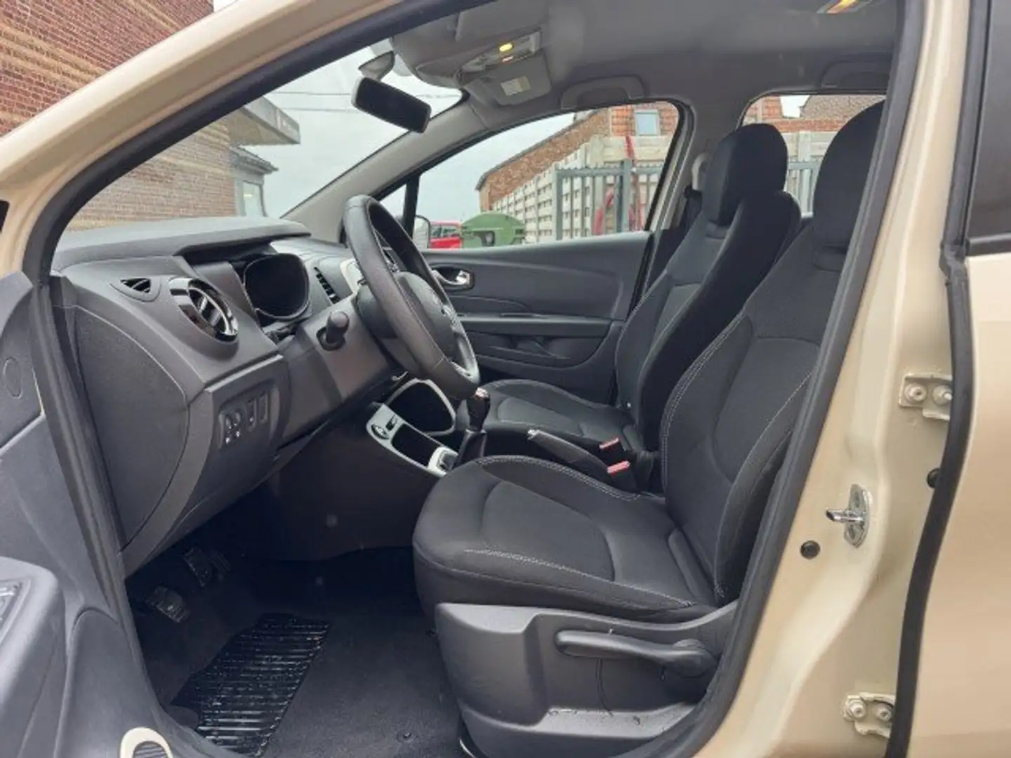 Renault Captur RenaultCaptur1.0i"GARANTIE"Cruise/clima/euro6/2019 Beige - 2