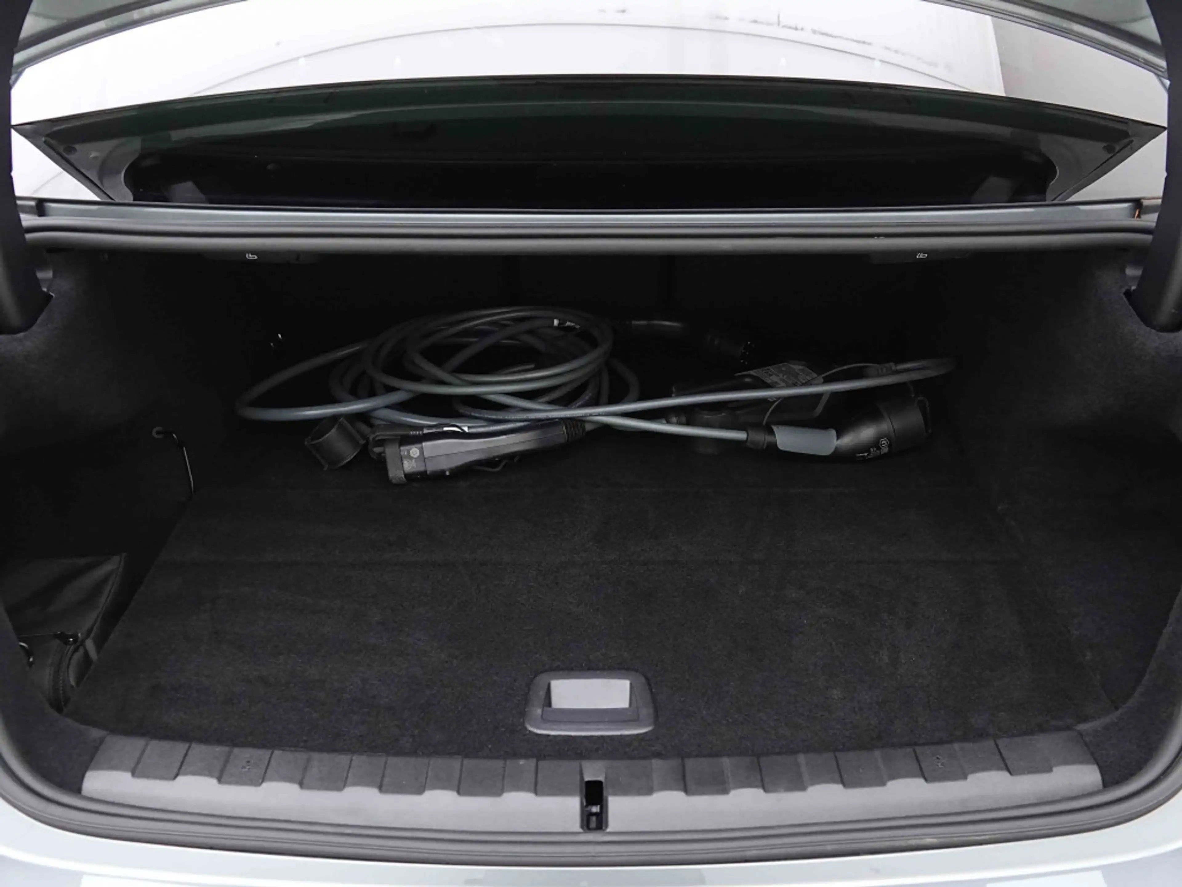 BMW 330 330eAS PHEV 292 | EV Range 80km | M Sport | Leather | Innovation — photo 6