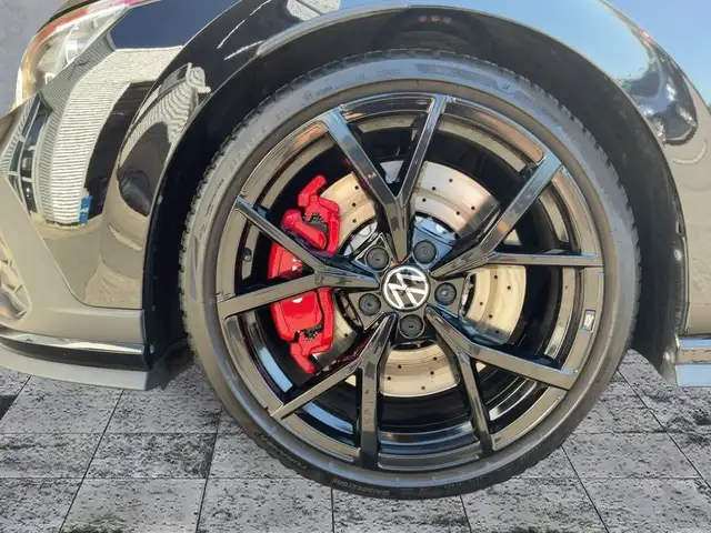 Volkswagen Golf view 8