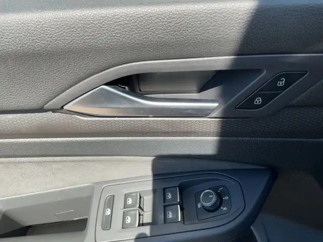 Volkswagen Golf view 15