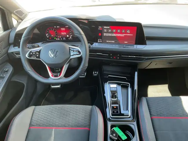 Volkswagen Golf view 9