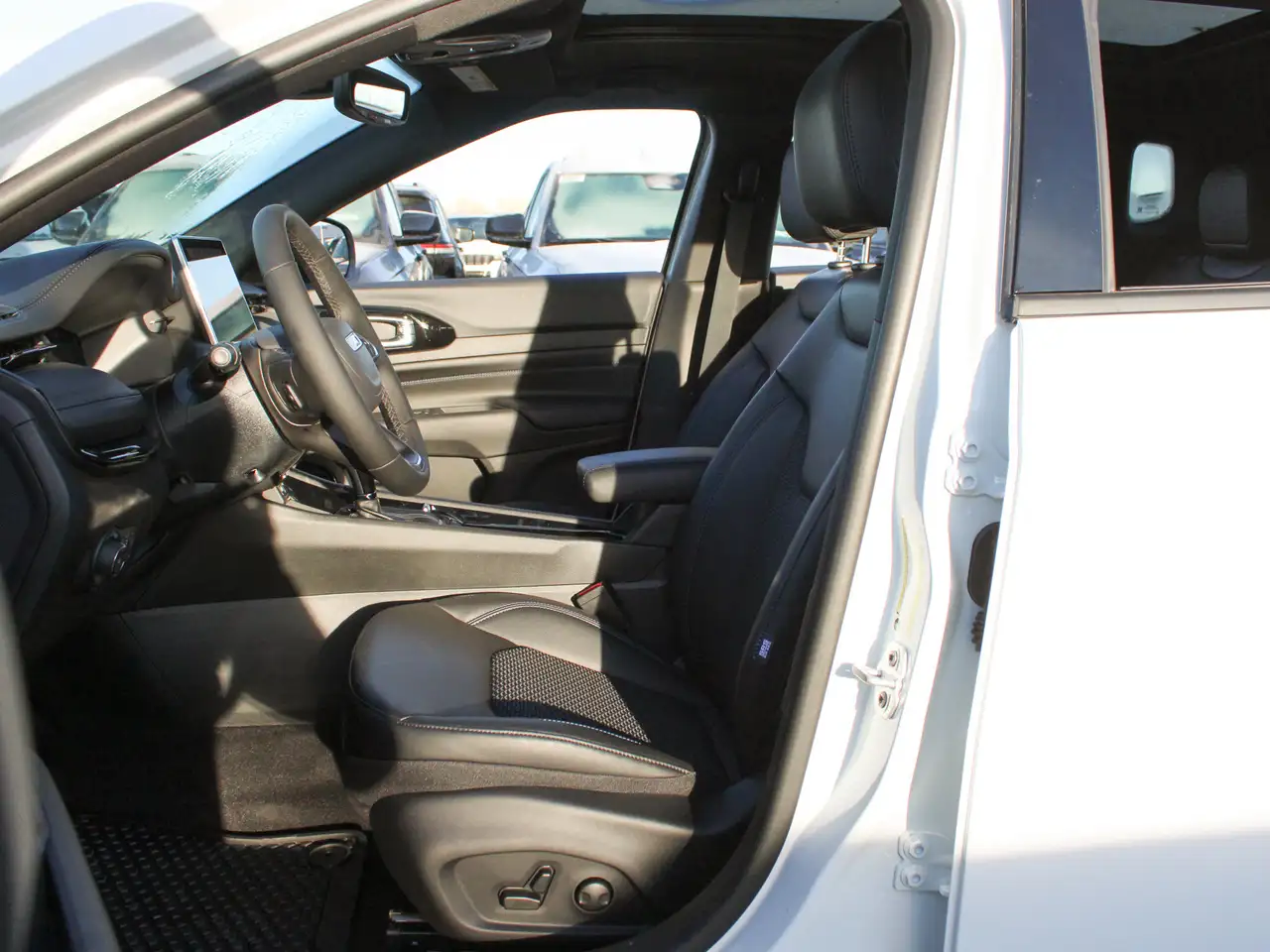 Jeep Compass снимка Jeep Compass