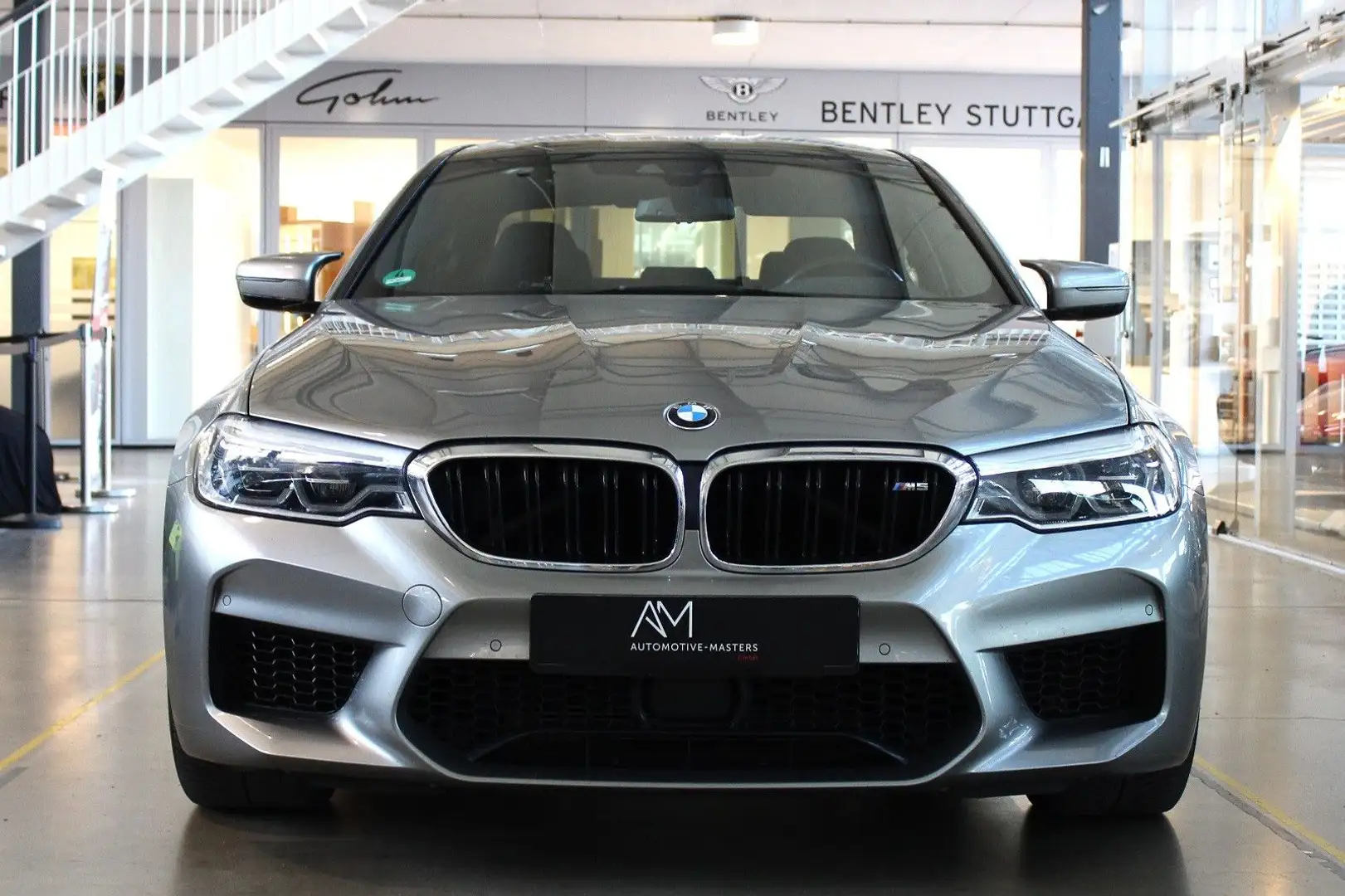 BMW M5 xDrive | Donington Grau | Carbondach | Grijs - 1