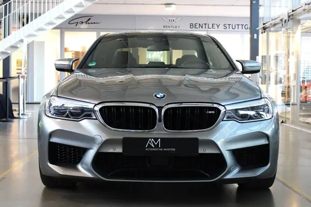 BMW M5 xDrive | Donington Grau | Carbondach |