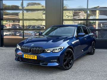 3-Serie 330e SportLine Shadowline Mediterranblau