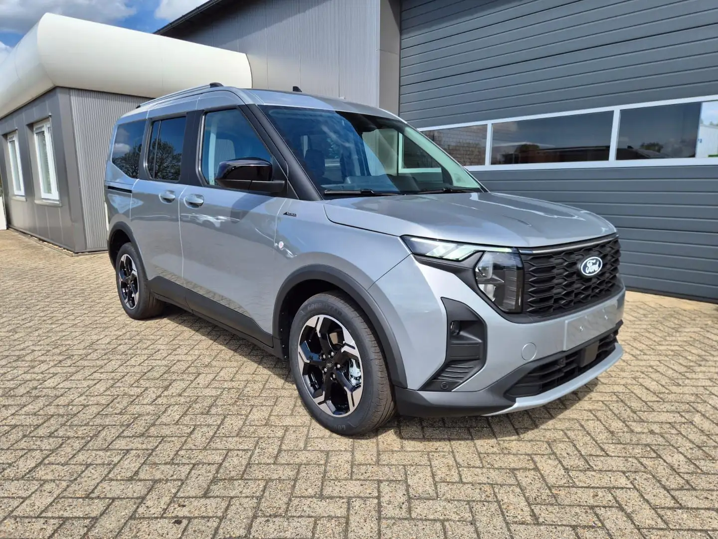 Ford Tourneo Courier 1.0 EcoBoost 125PS Active Teil-Leder Sitzheizun... Silber - 1