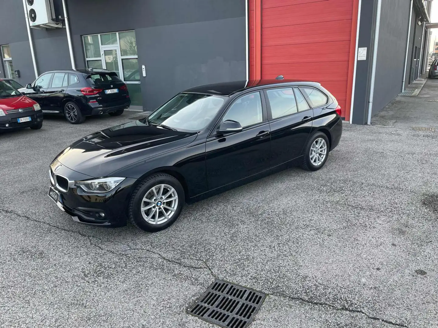 BMW 316 d Touring Business Advantage OK NEOPATENTATI Noir - 2