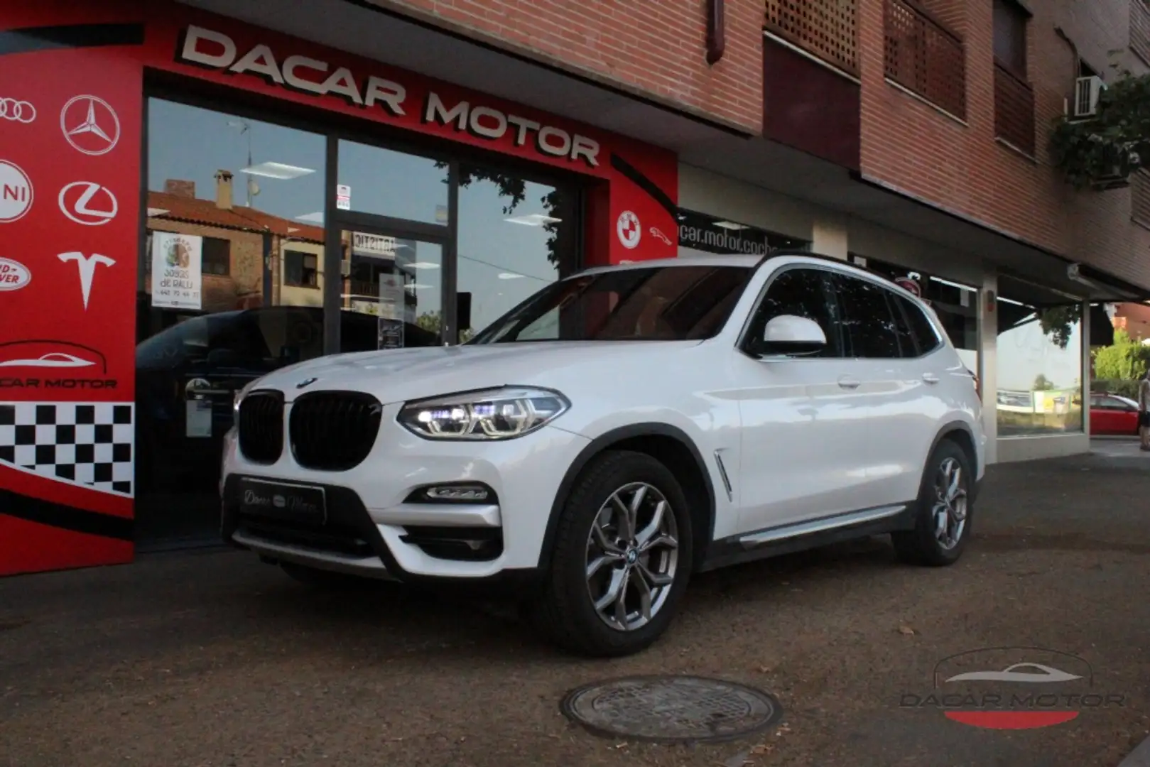 BMW X3 xDrive 20dA Business Blanco - 2