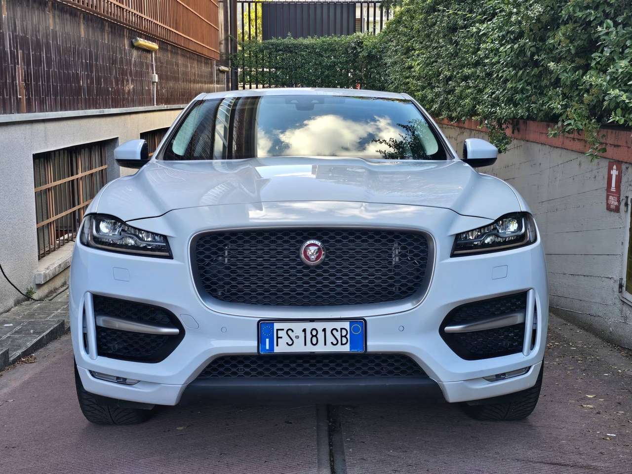 Jaguar F-Pace F-Pace 2015 3.0d tdV6 R-Sport awd 300cv auto my19