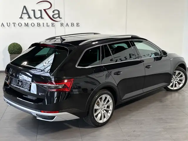 Skoda Superb view 5