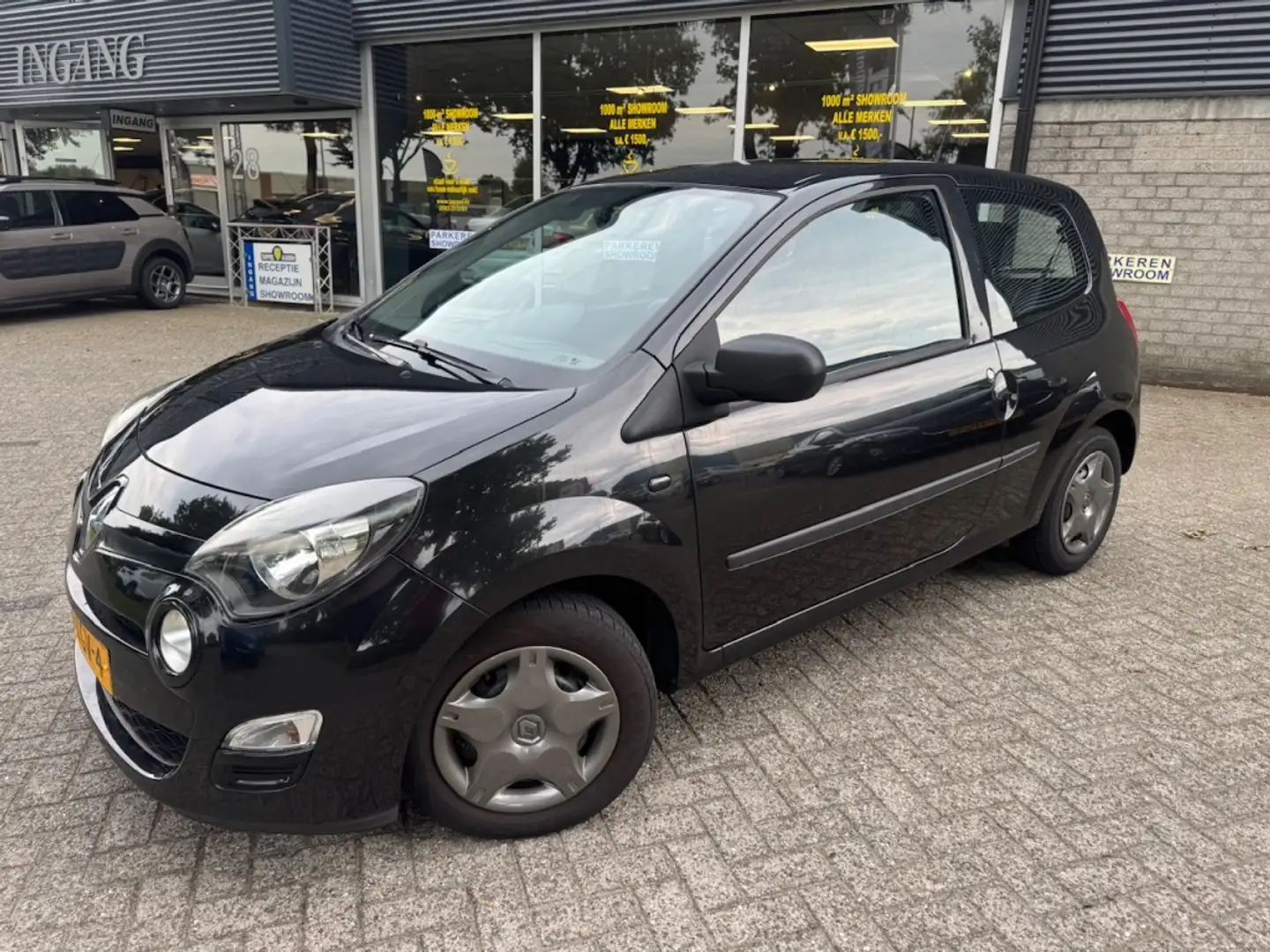 Renault Twingo 1.2 16V Authentique Zwart - 1