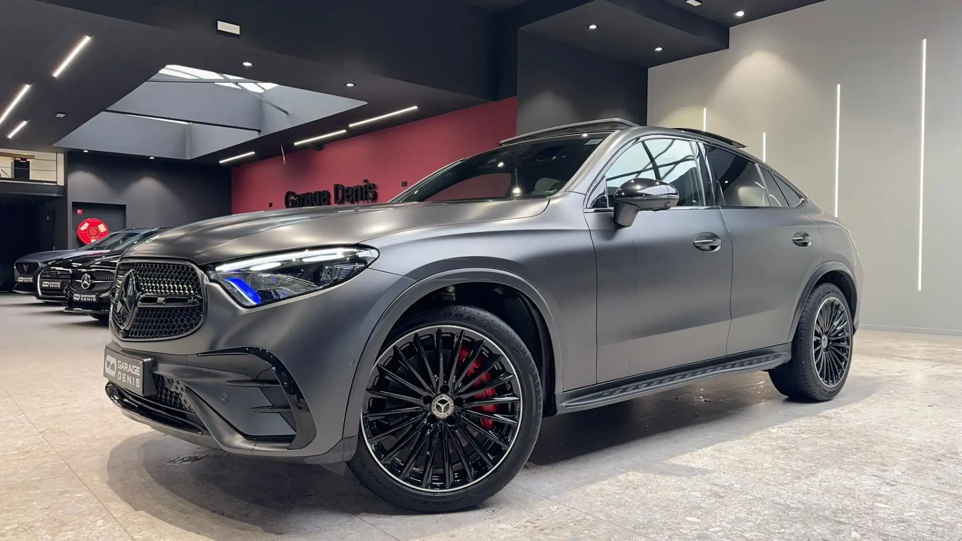 Mercedes-Benz GLC 200 Coupé 200 AMG Line*TOIT-PA?O*LED*CUIR*GARANTIE Gris - 1