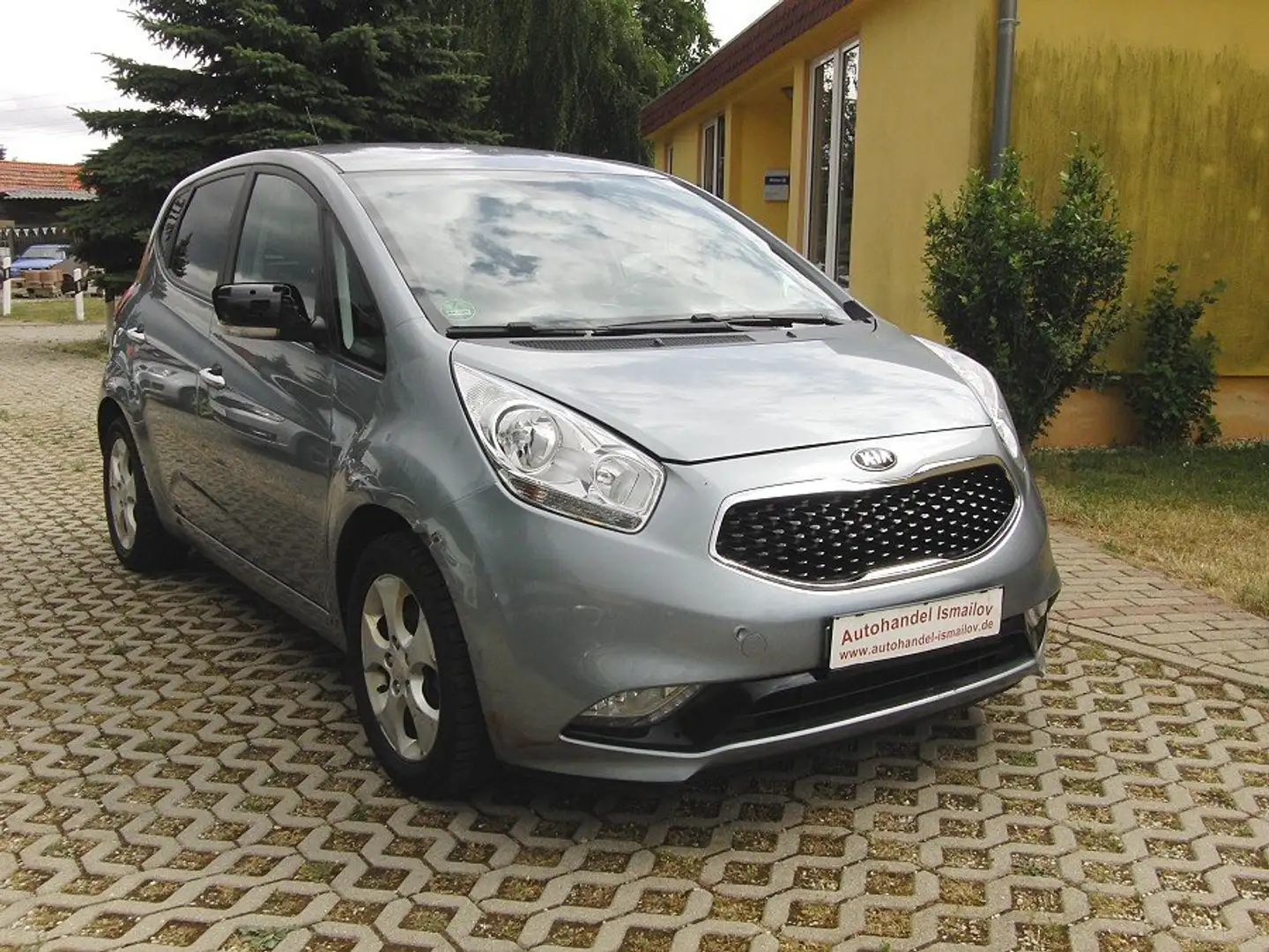 Kia Venga 1.6 CVVT Automatik Grijs - 1