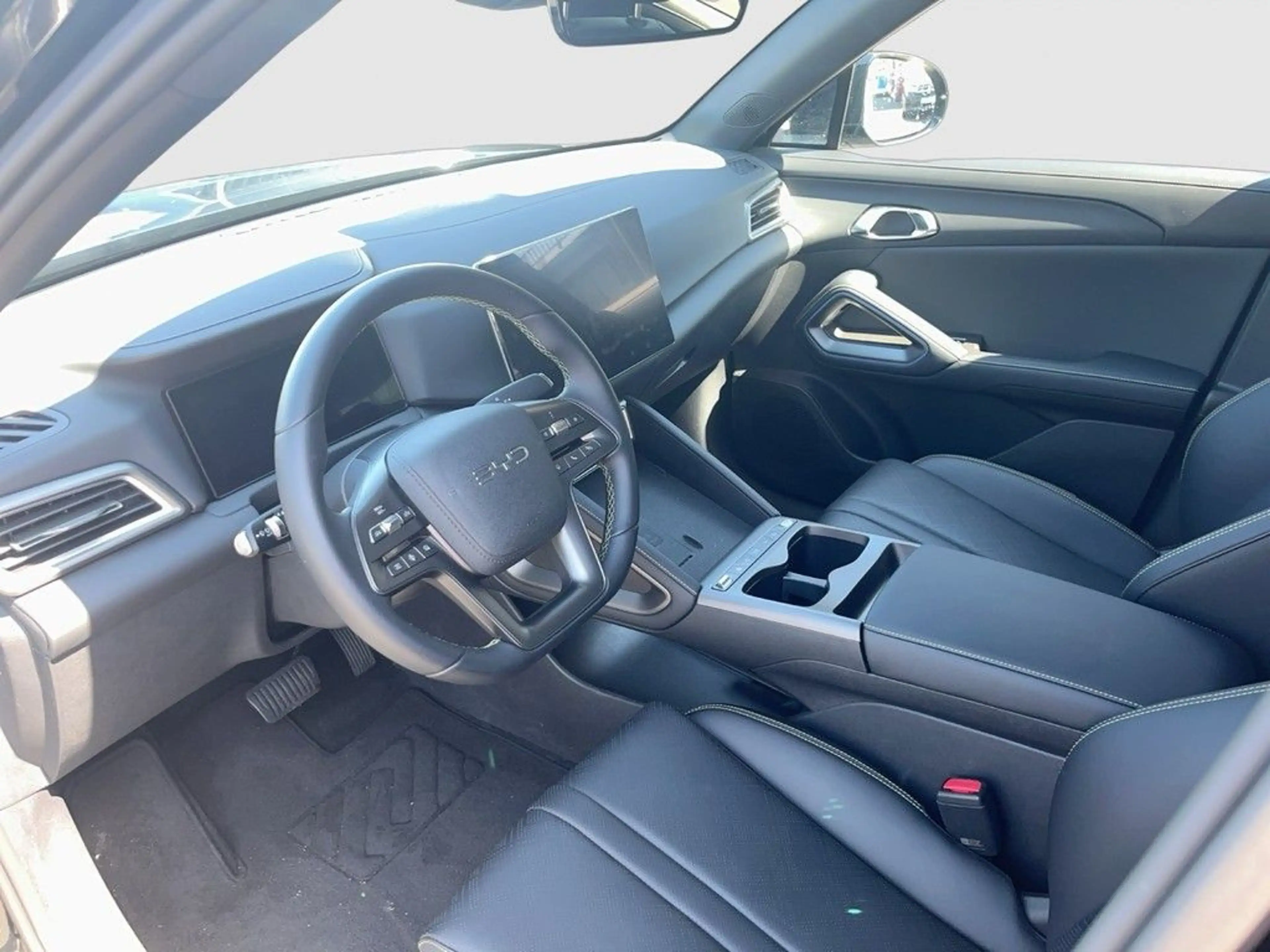 BYD Atto 2 Atto 2 Comfort — photo 11