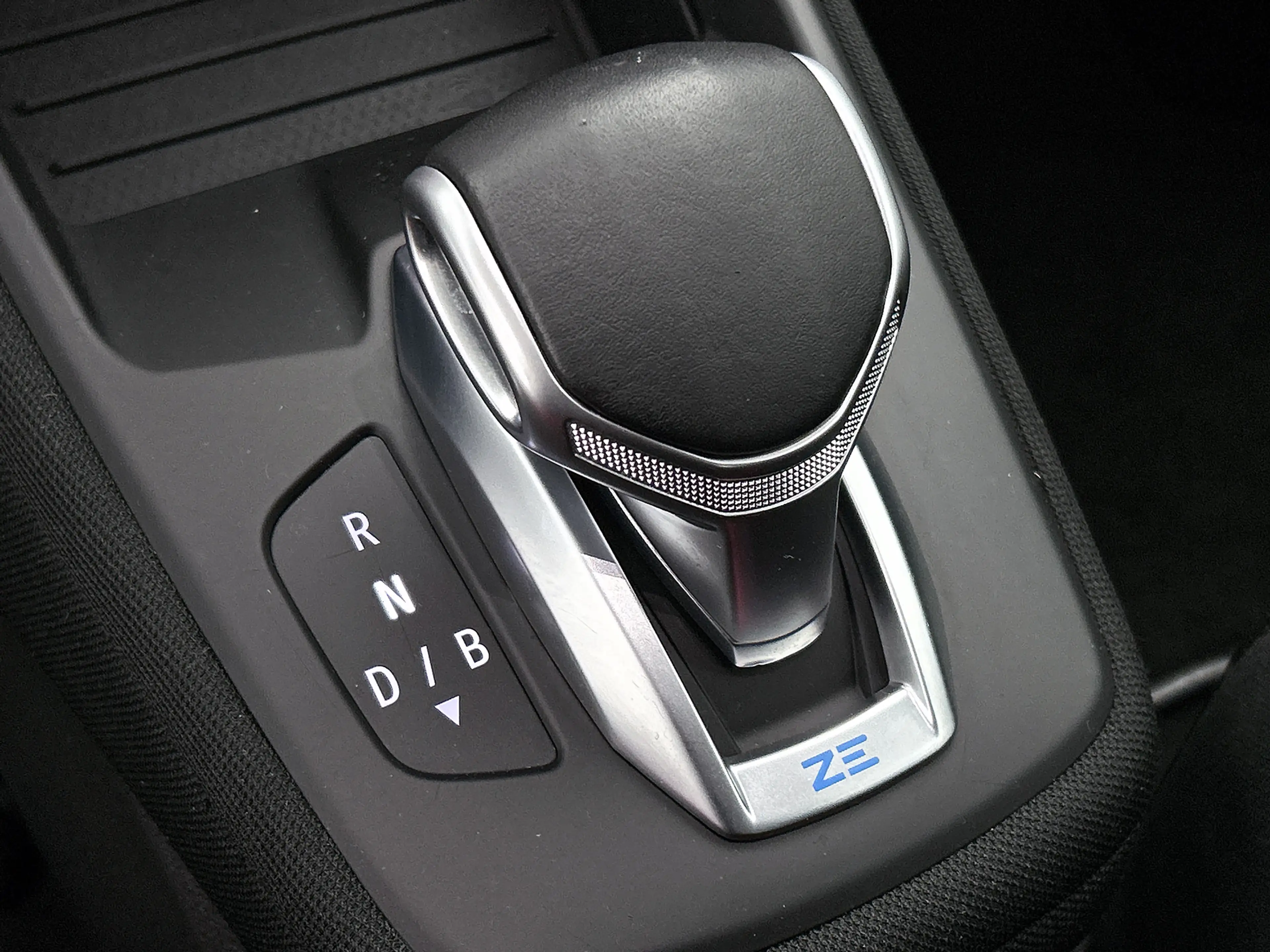 Renault ZOE R110 Life 52 kWh 5Drs. / Pdc+Camera / airco / Radi — photo 9