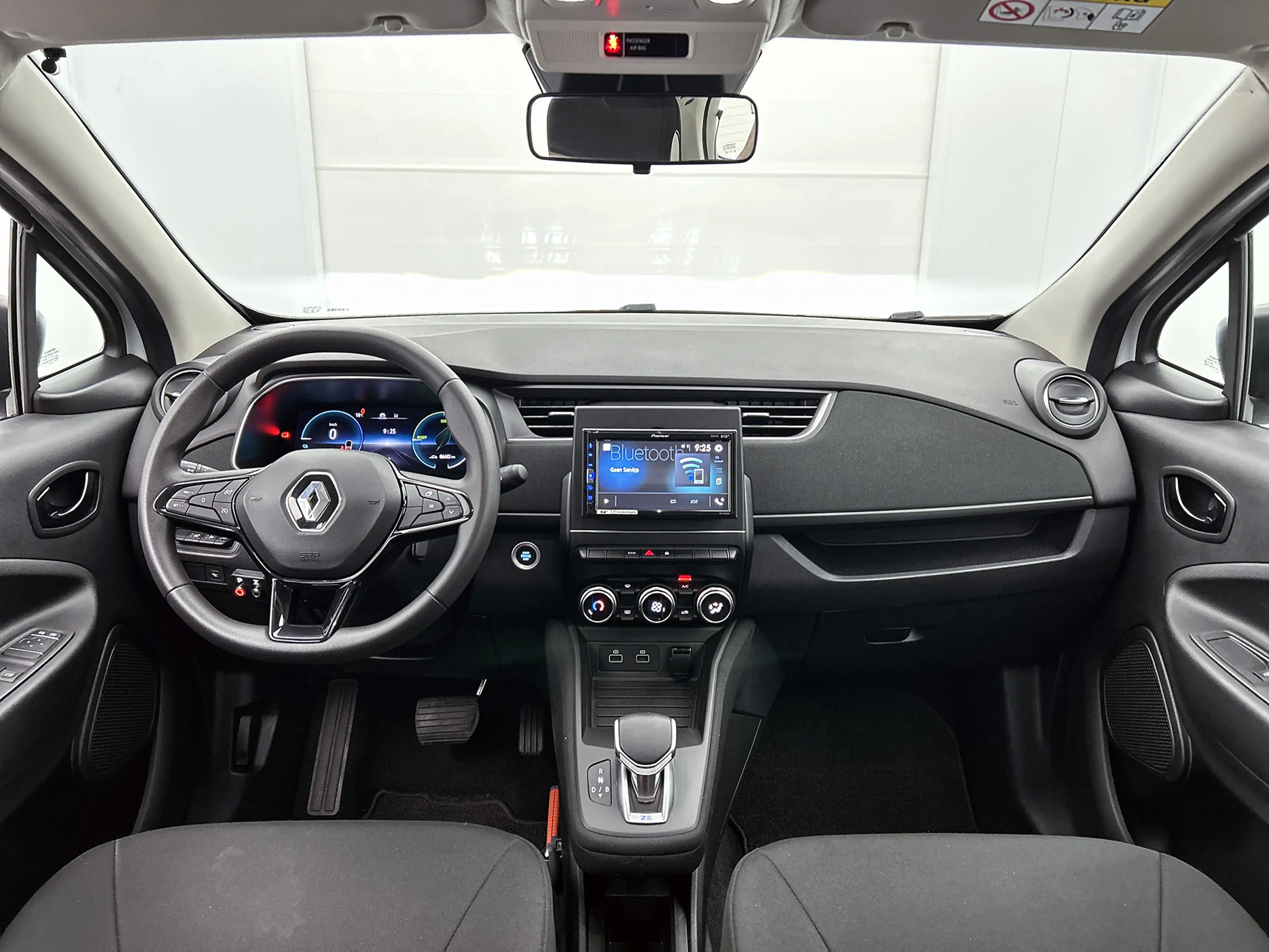 Renault ZOE R110 Life 52 kWh 5Drs. / Pdc+Camera / airco / Radi — photo 3