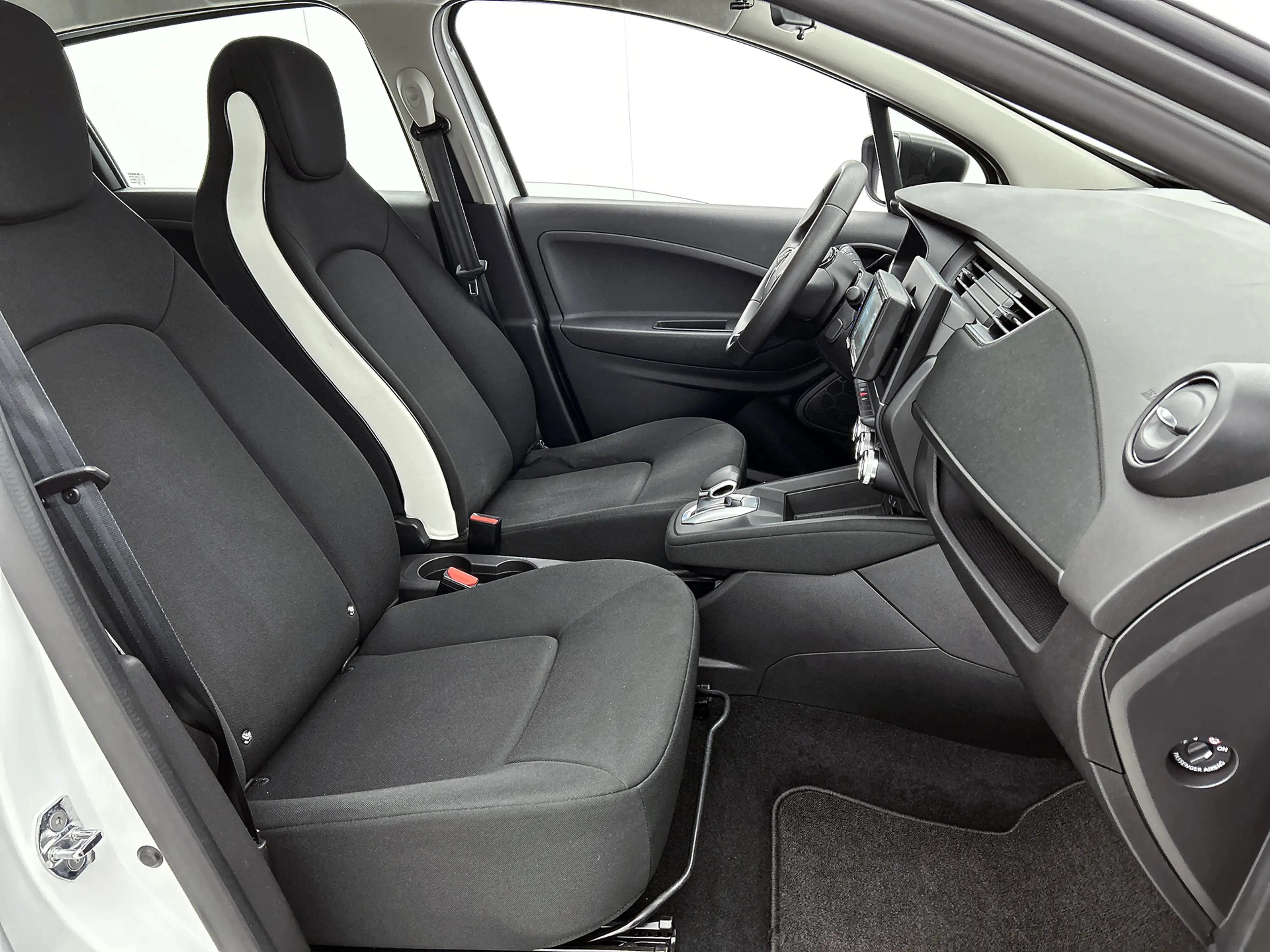 Renault ZOE R110 Life 52 kWh 5Drs. / Pdc+Camera / airco / Radi — photo 8