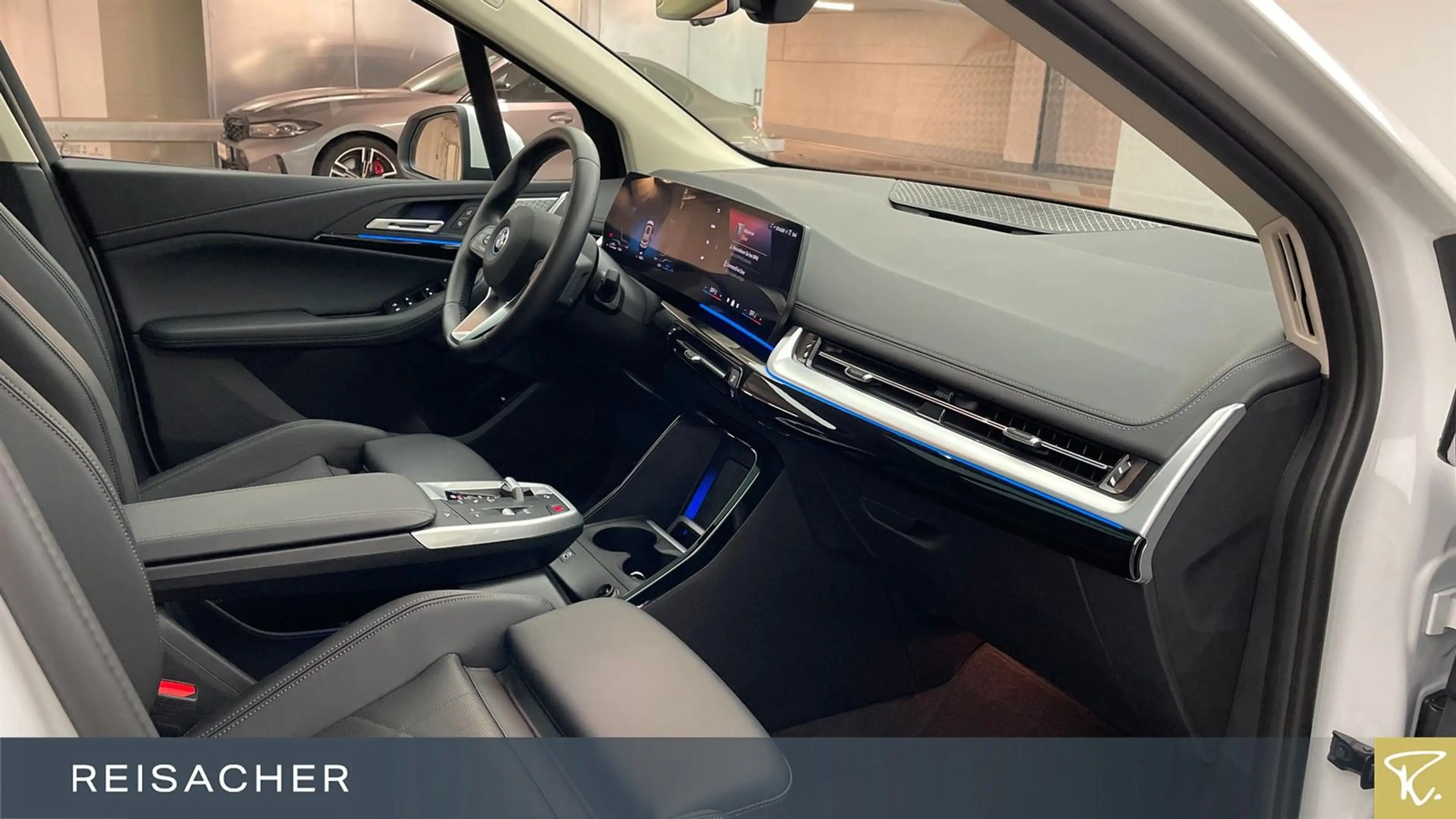 BMW 225 225e A xDrive Active Tourer Pano,AHK,Autom — photo 14