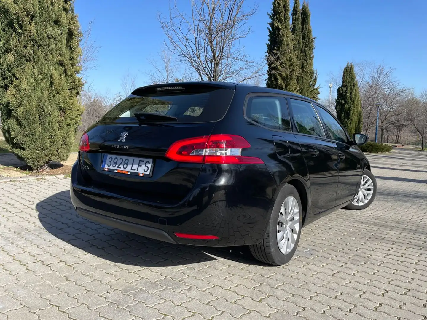 Peugeot 308 Bussines Line B Zwart - 2