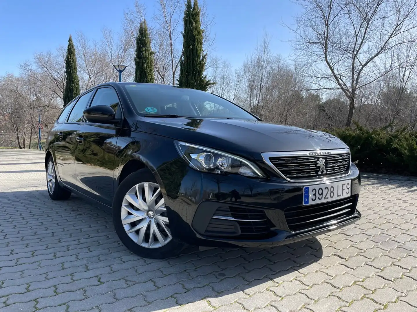 Peugeot 308 Bussines Line B Negro - 1