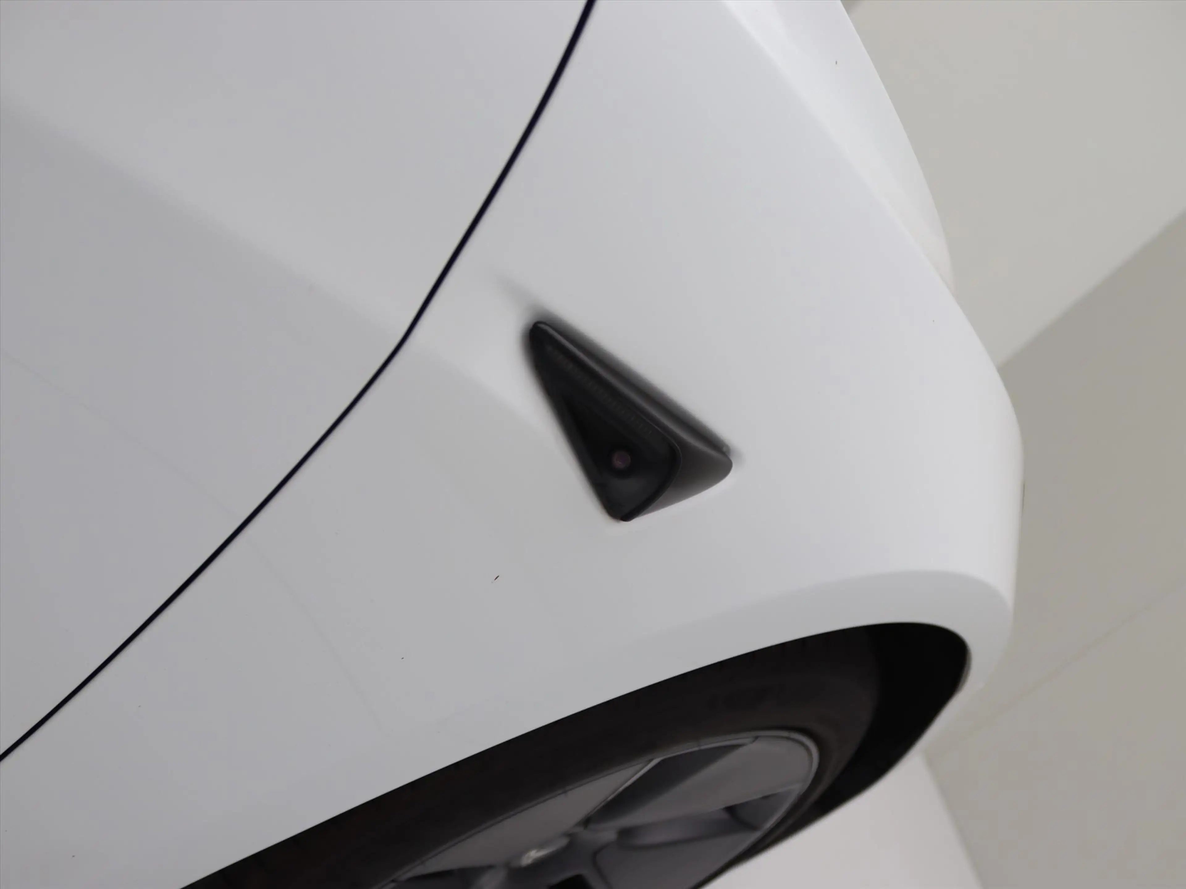 Tesla Model 3 Standard RWD Plus 90.4% SoH FACELIFT [ AUTOPILOT+L — photo 27