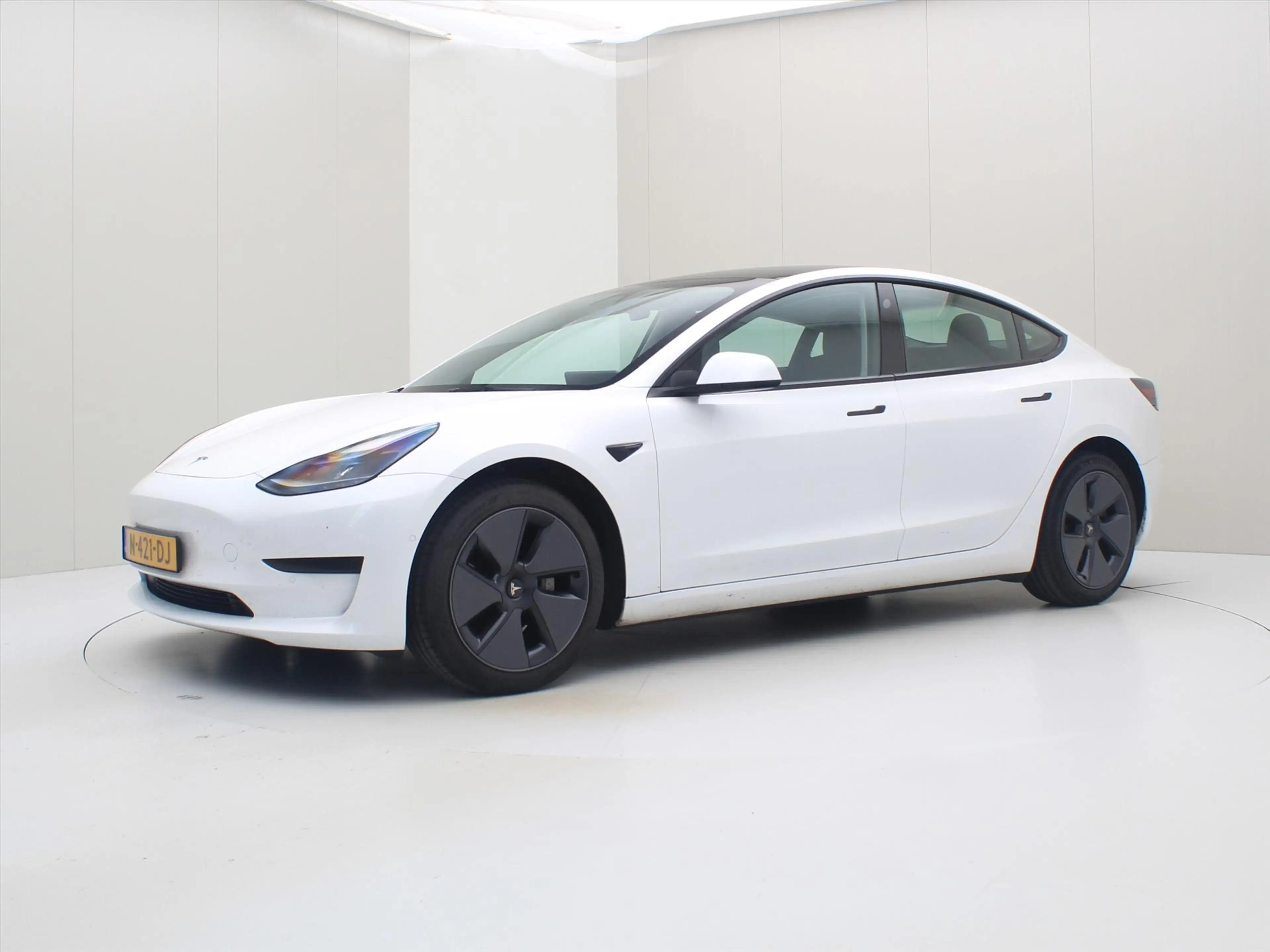 Tesla Model 3 Standard RWD Plus 90.4% SoH FACELIFT [ AUTOPILOT+L — photo 2