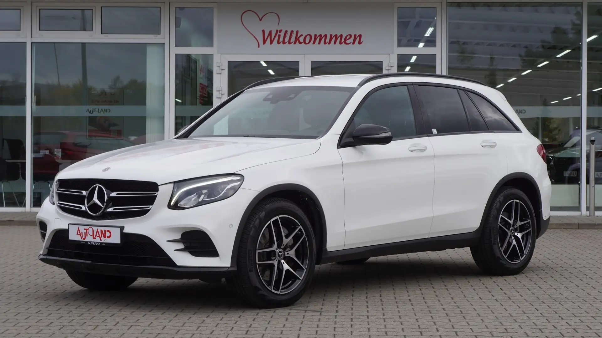 Mercedes-Benz GLC 300 4Matic AMG Line Navi Burmester Head-Up Blanc - 1