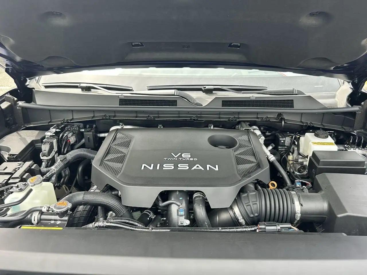 Nissan Armada снимка Nissan Armada