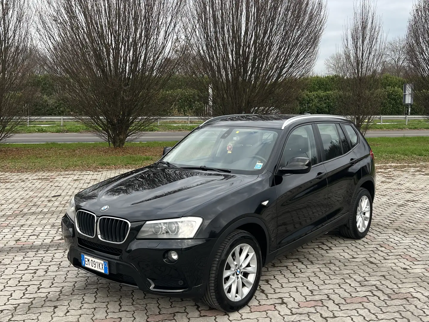 BMW X3 xdrive20d Futura - 1