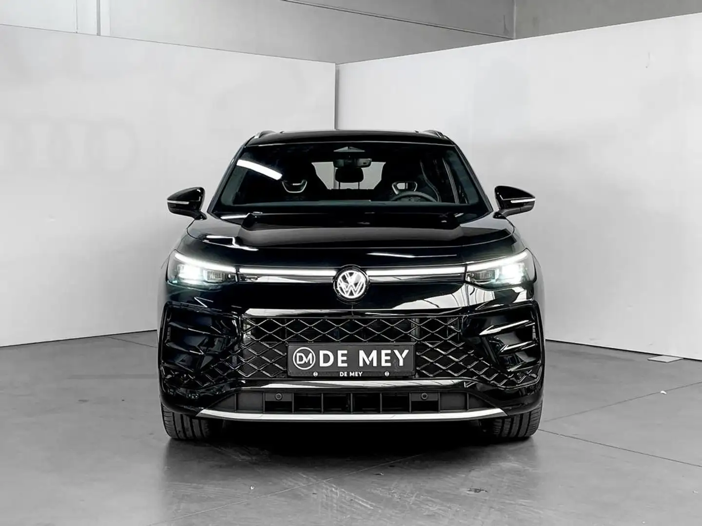 Volkswagen Tayron PHEV R-Line 272PK / Sport Seats / Pano / Carplay / 20"/ ACC / Camera Nero - 2