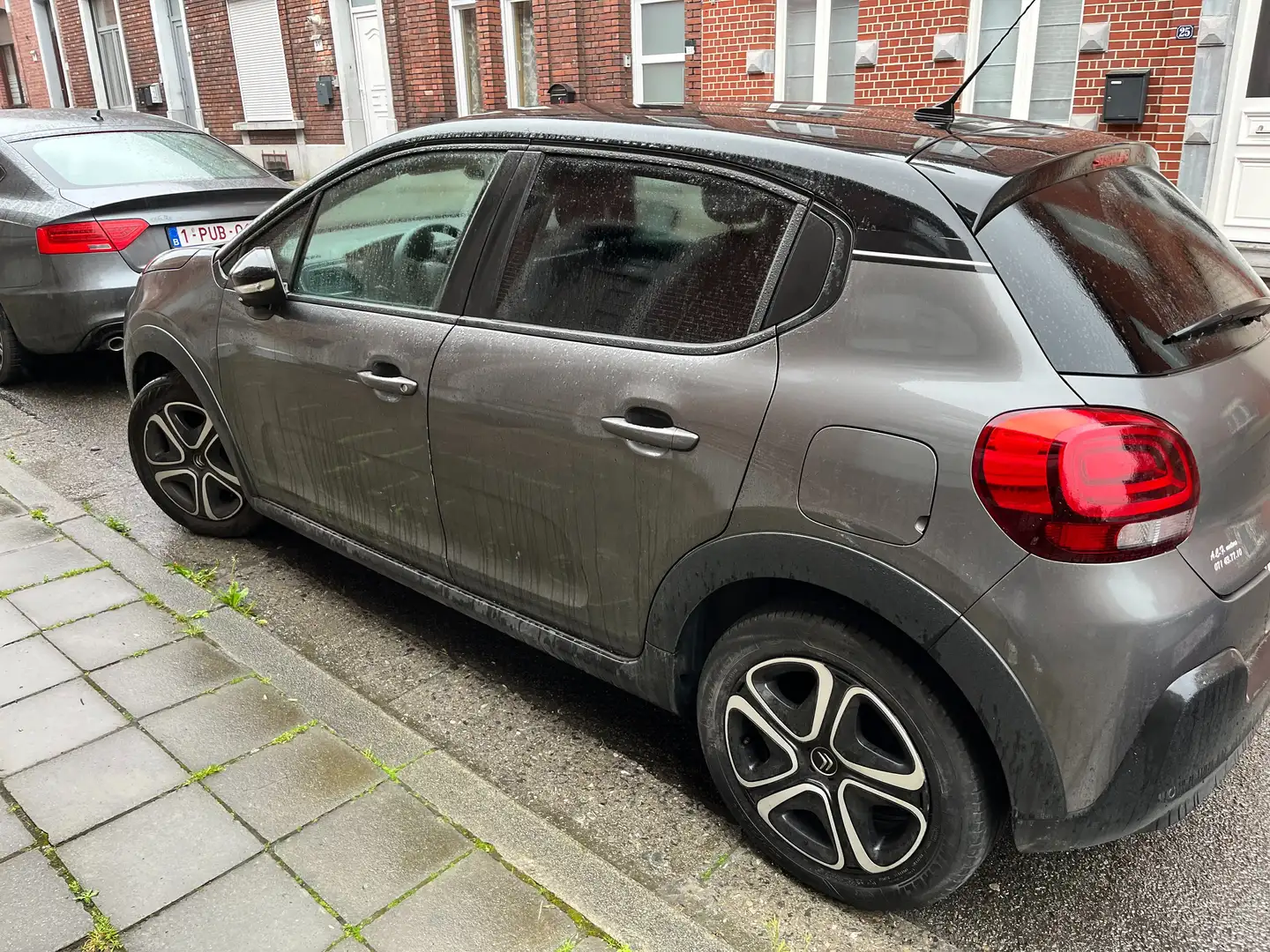 Citroen C3 C3 1.2 PureTech 82 S&S bvm Highlight Gris - 2