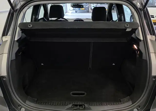 Ford B-Max view 13