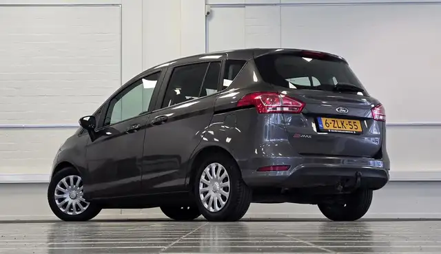 Ford B-Max view 5