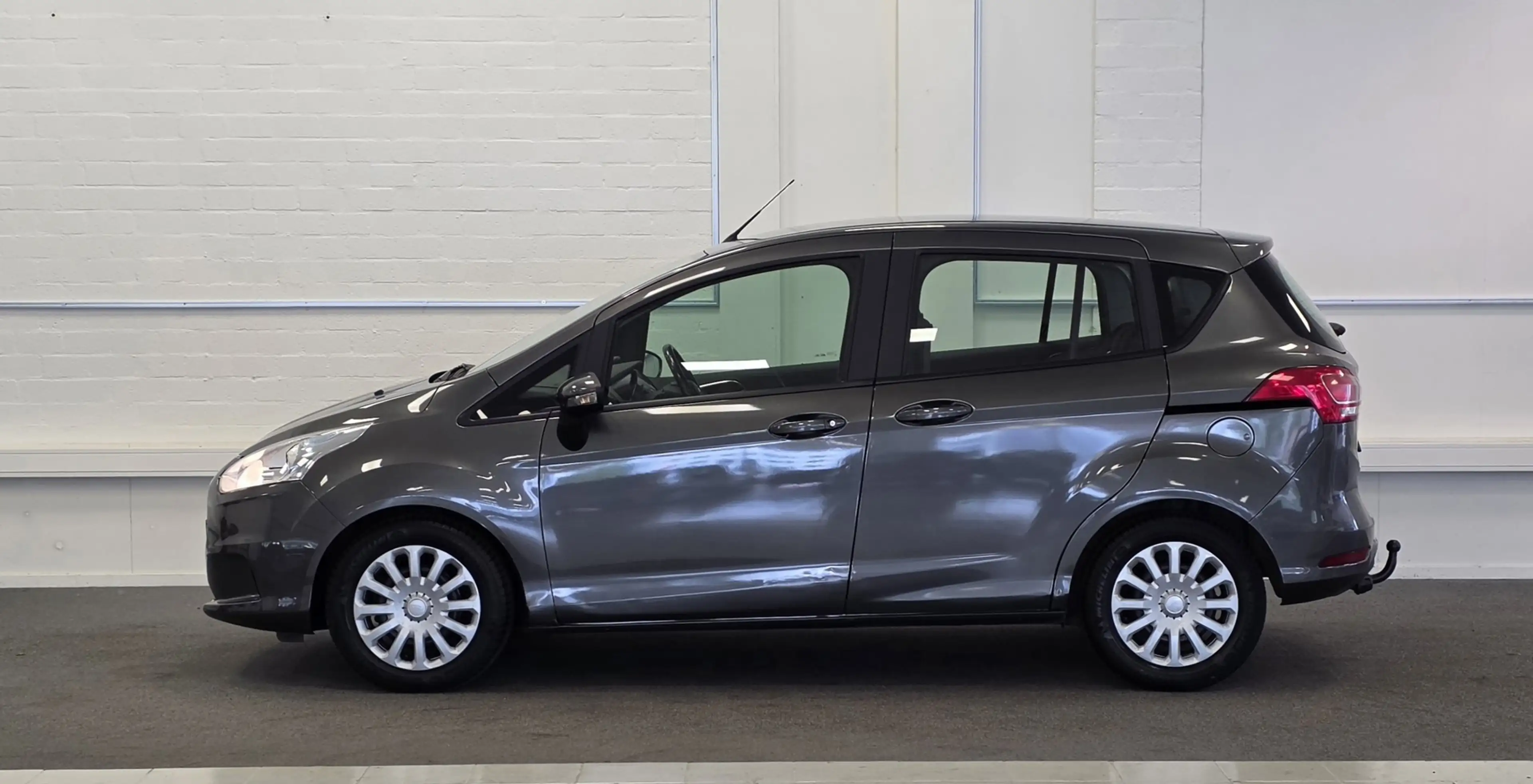 Ford B-Max 1.6 TI-VCT Style Trekhaak 3e Eigenaar Nieuwe APK — photo 3