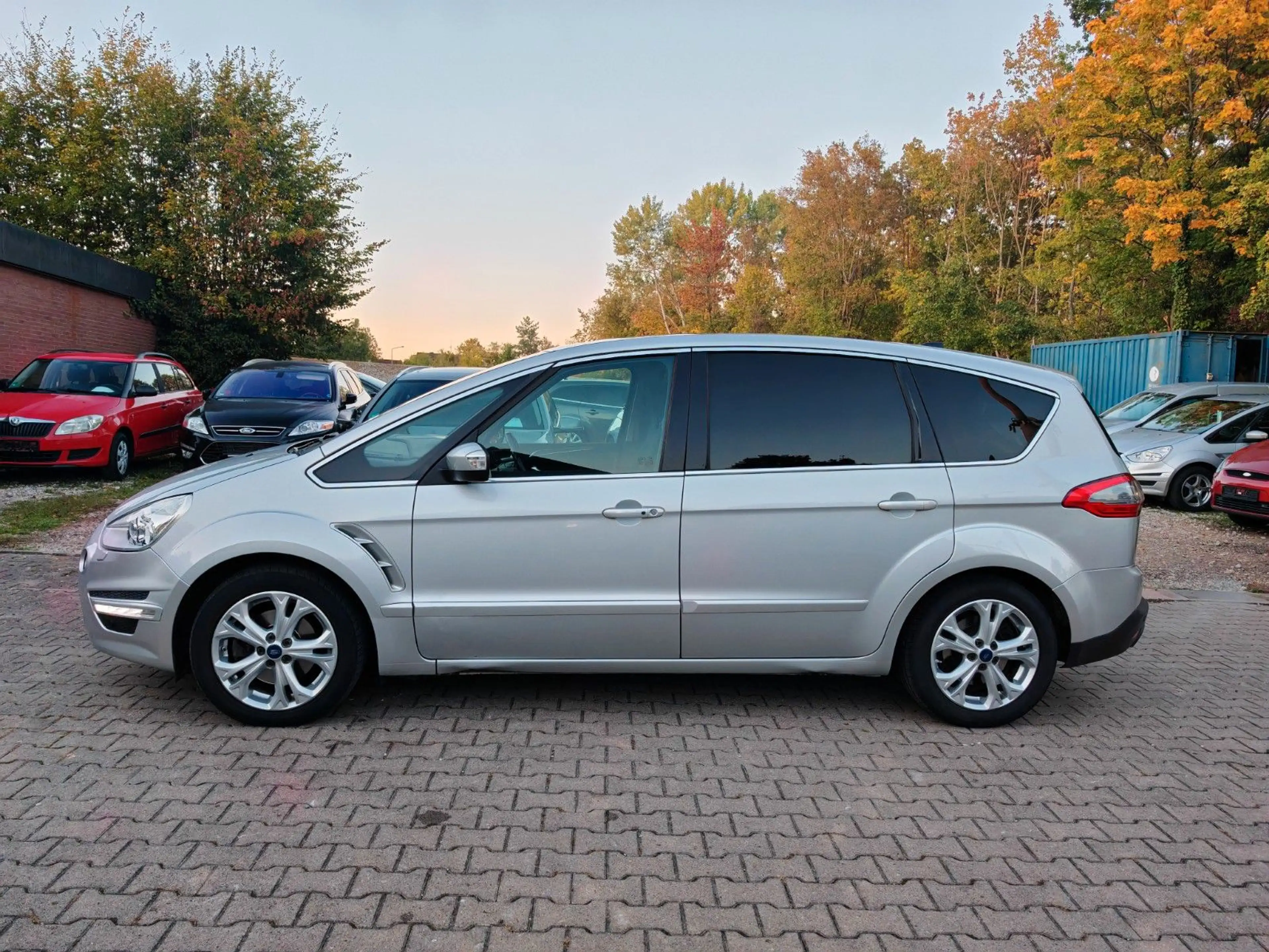 Ford S-Max Titanium 2.2 D 147 KW 200 PS Automatik — photo 14