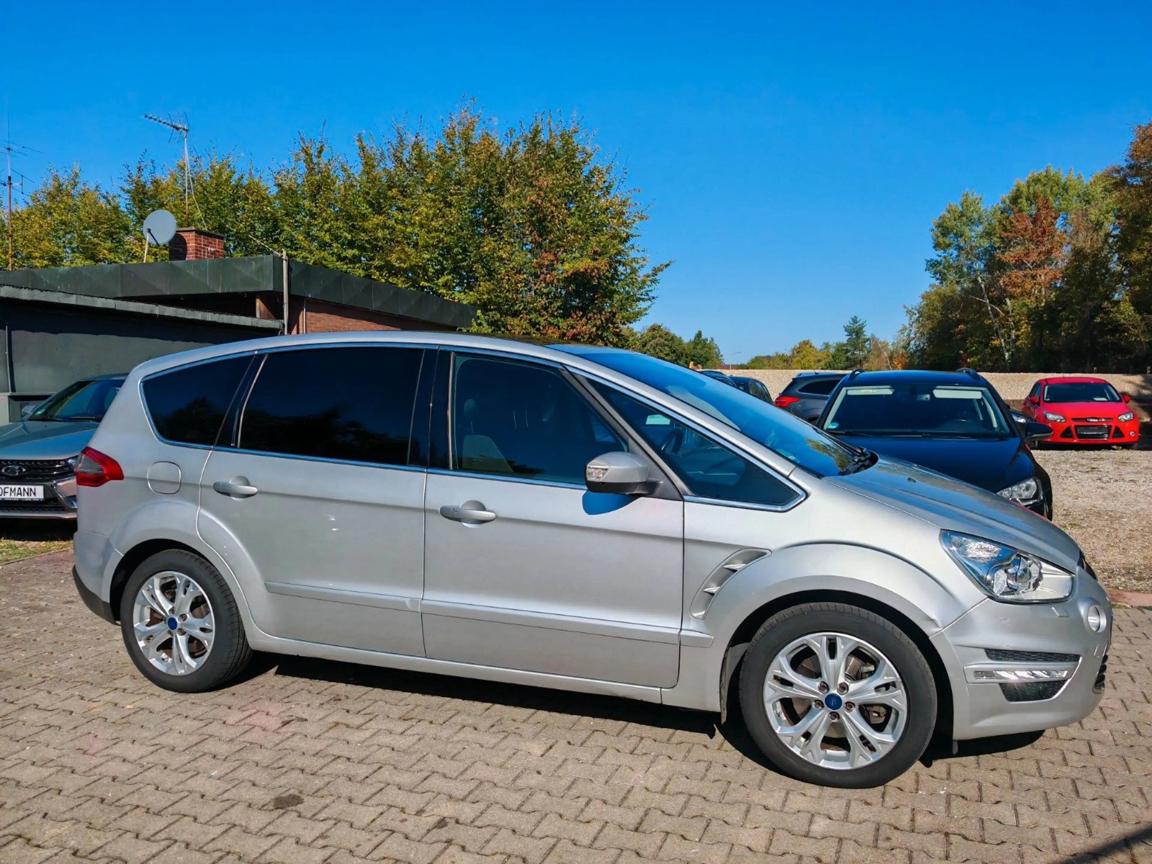 Ford S-Max Titanium 2.2 D 147 KW 200 PS Automatik — photo 4