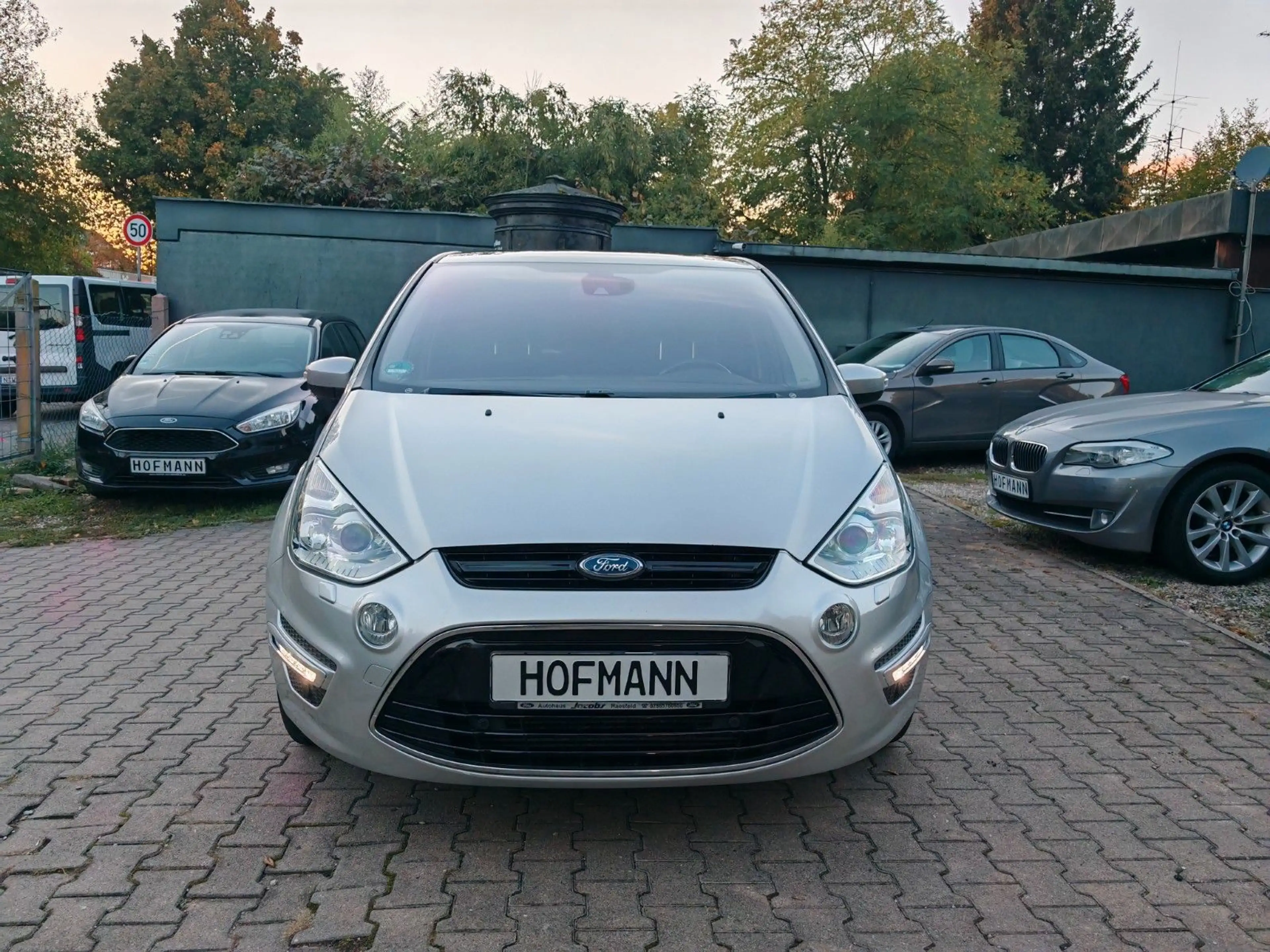 Ford S-Max Titanium 2.2 D 147 KW 200 PS Automatik — photo 11