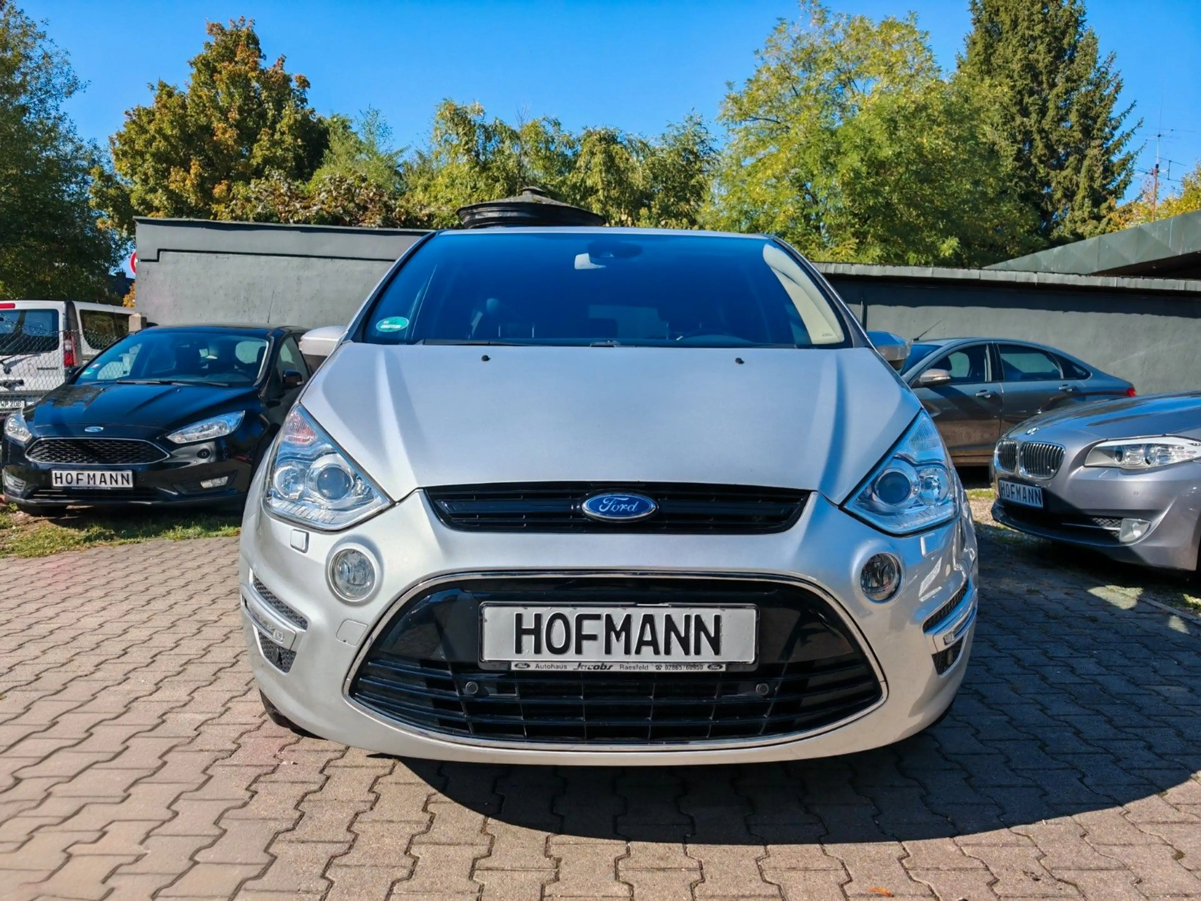 Ford S-Max Titanium 2.2 D 147 KW 200  PS  Automatik