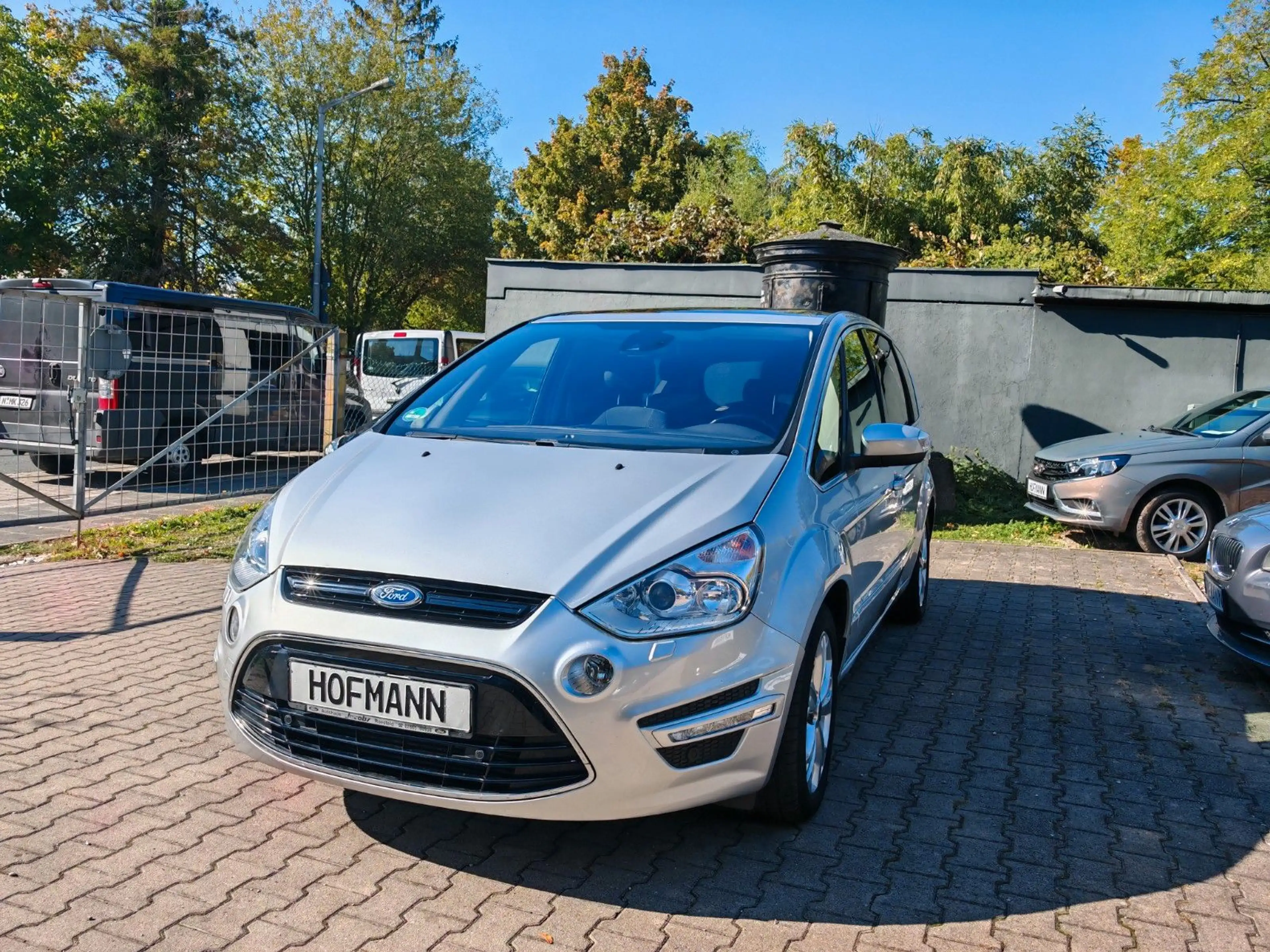 Ford S-Max Titanium 2.2 D 147 KW 200 PS Automatik — photo 3