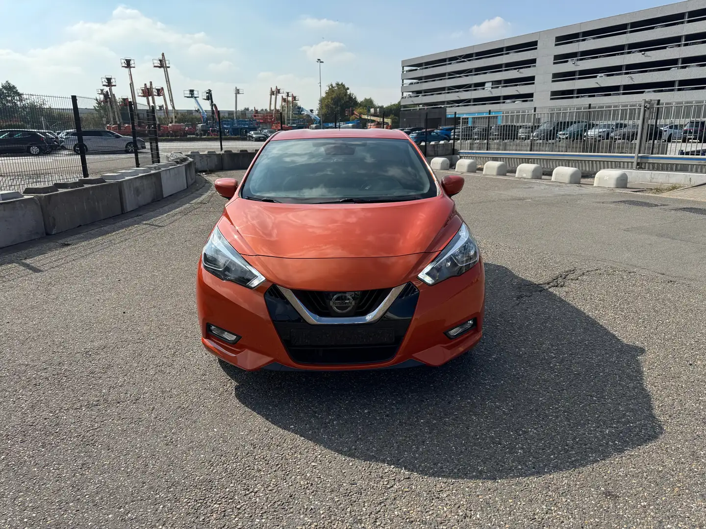 Nissan Micra Orange - 2