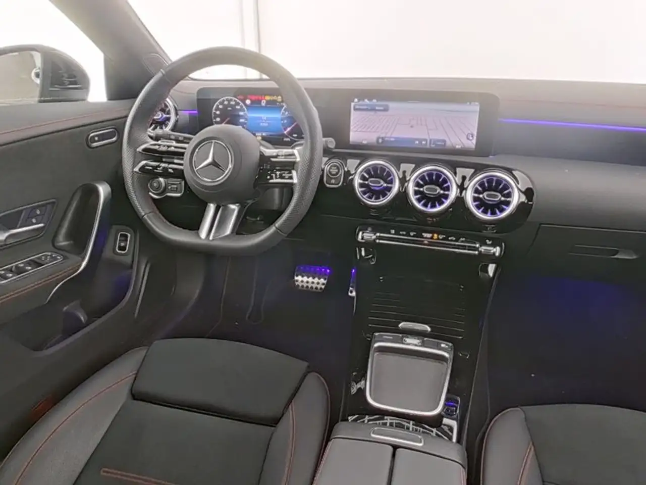 Mercedes-Benz CLA Shooting Brake AMG*Verkerhszeichen, миниатюра 5