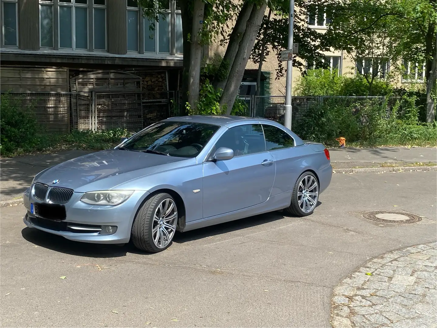 BMW 325 325i Cabrio - 2