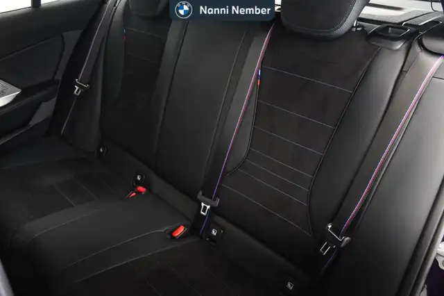 BMW 1 Series view 14