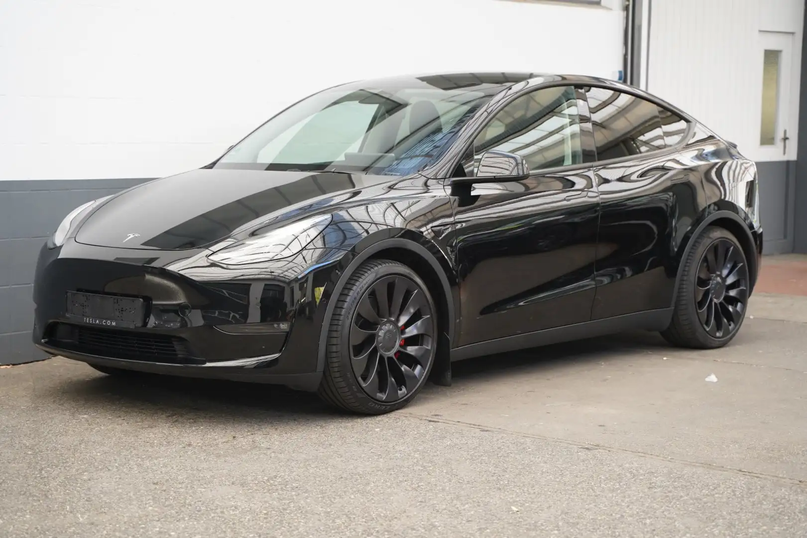 Tesla Model Y Performance *FSD*AHK*Mwst. ausweisbar* Zwart - 1