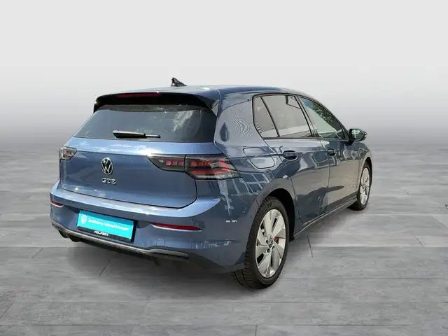 Volkswagen Golf view 6